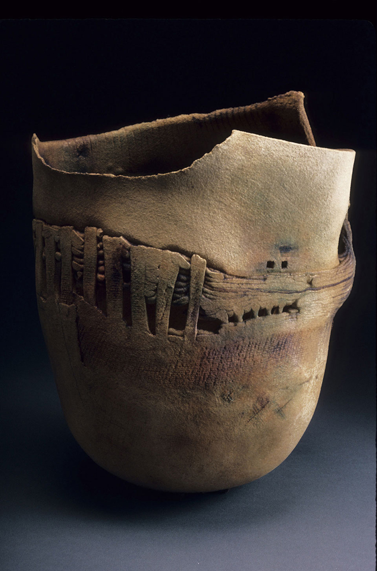 05 SusanEisen Ves Refugeclay, 16'Hx13x8